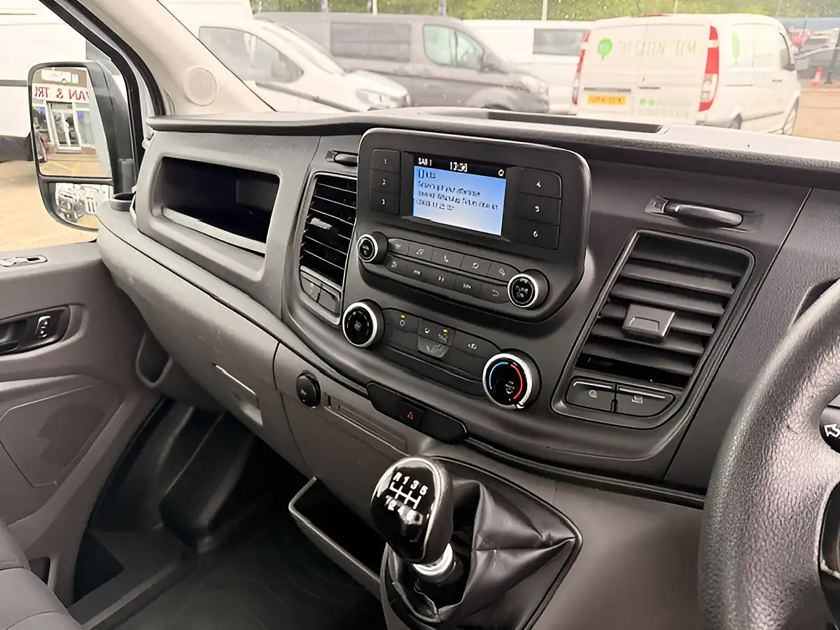 Used 2023 Ford Transit 350 Leader Lwb Dropside White - Interior and Exterior details 17