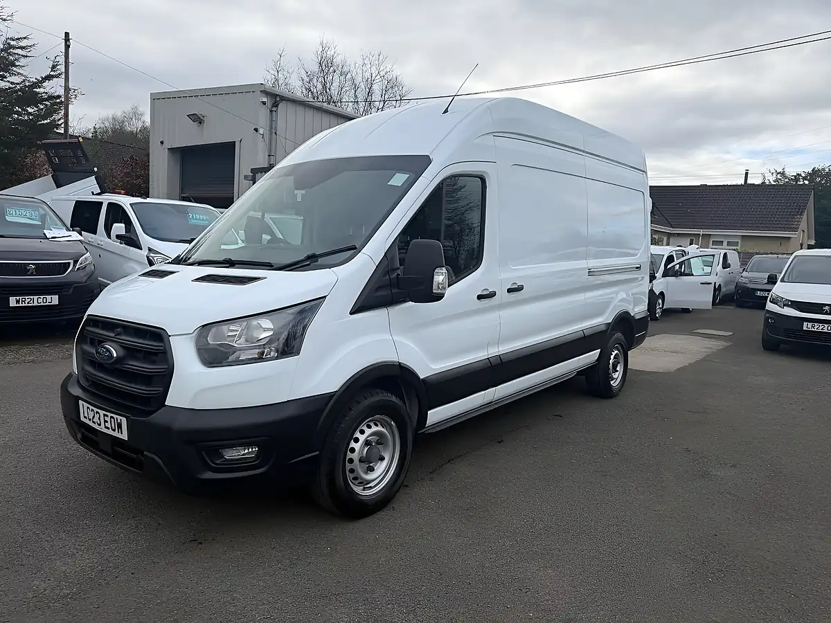 Used 2023 Ford Transit 350 Leader White - Front View