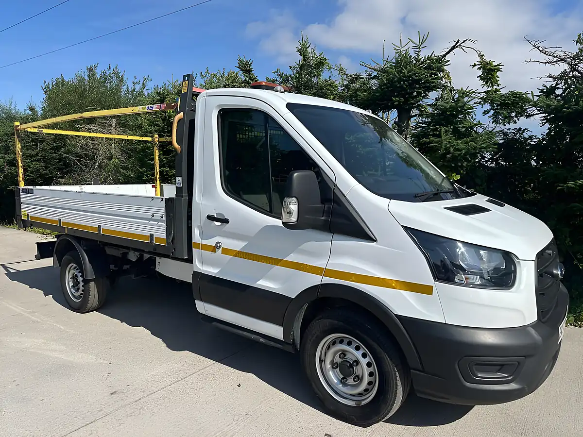 Used 2023 Ford Transit 350 Tipper Frozen White - Interior and Exterior details 10