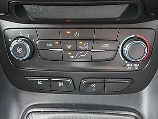 Used 2023 Ford Transit Connect 220 Frozen White - Interior and Exterior details 15