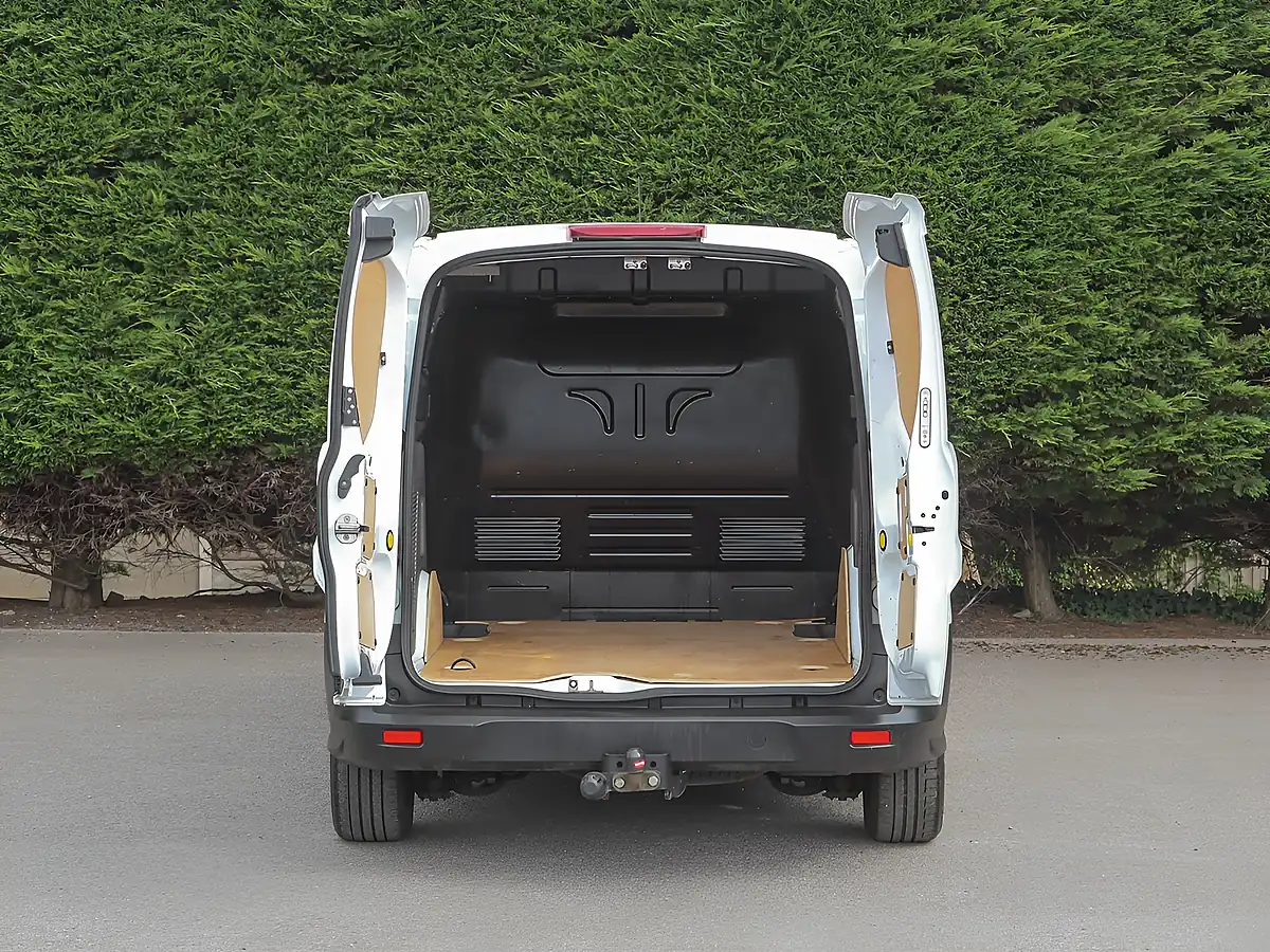 Used 2023 Ford Transit Connect 220 Frozen White - Interior and Exterior details 9