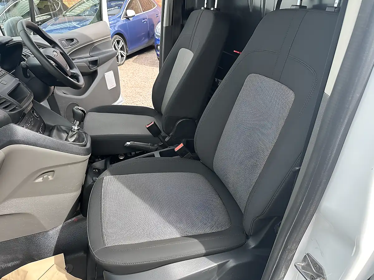 Used 2023 Ford Transit Connect 250 Leader Frozen White (solid Paint) - Interior and Exterior details 16