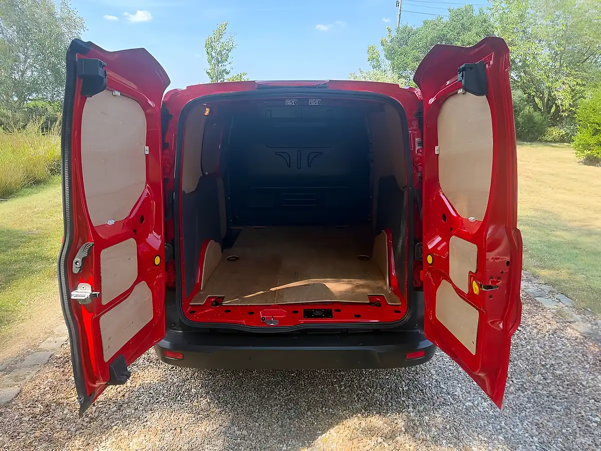 Used 2023 Ford Transit Connect Leader Red - Interior and Exterior details 19