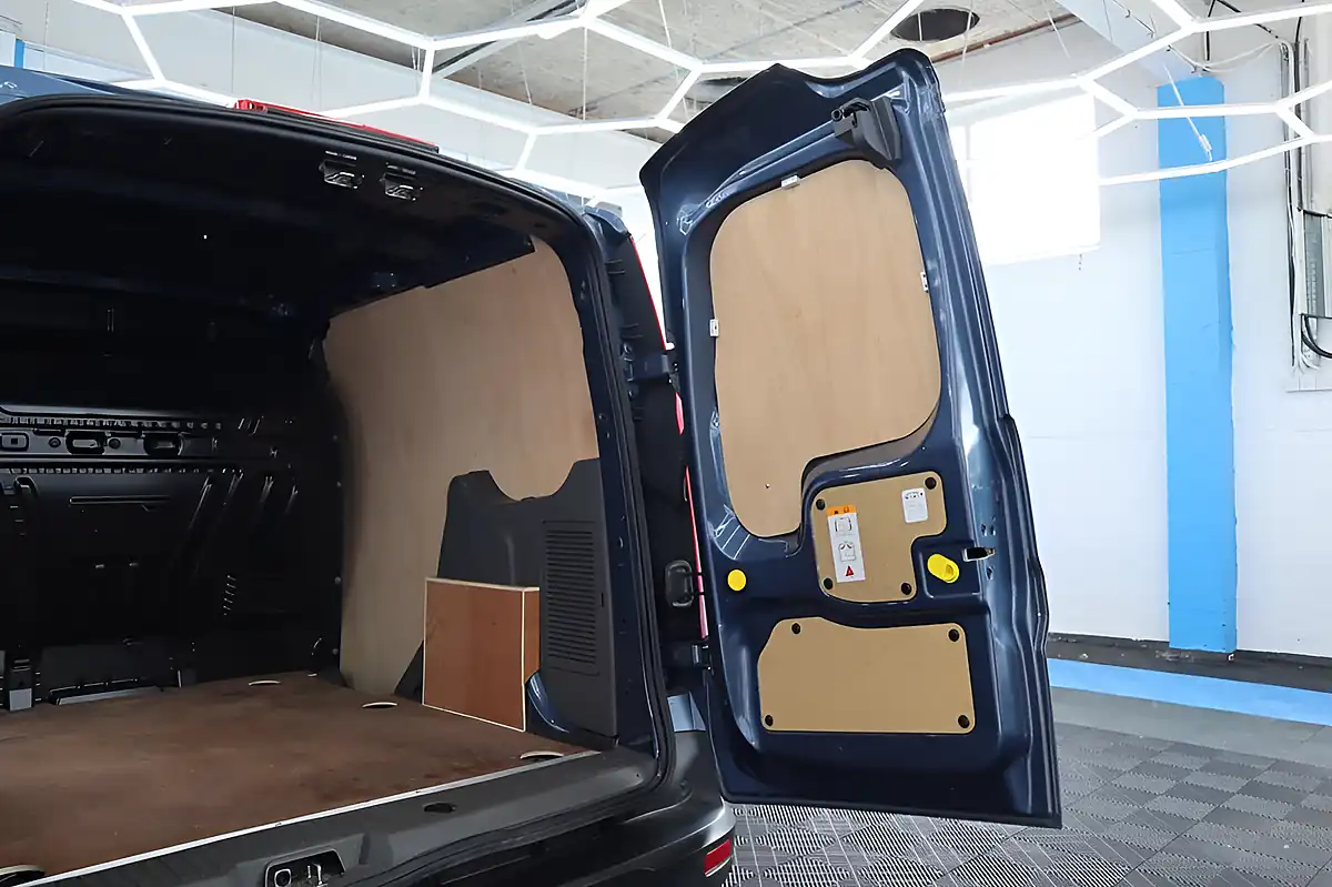 Used 2023 Ford Transit Connect Limited Blue - Interior and Exterior details 12