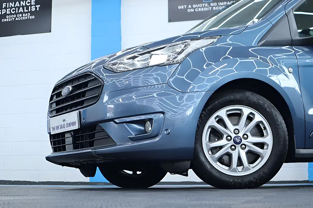 Used 2023 Ford Transit Connect Limited Blue - Interior and Exterior details 8