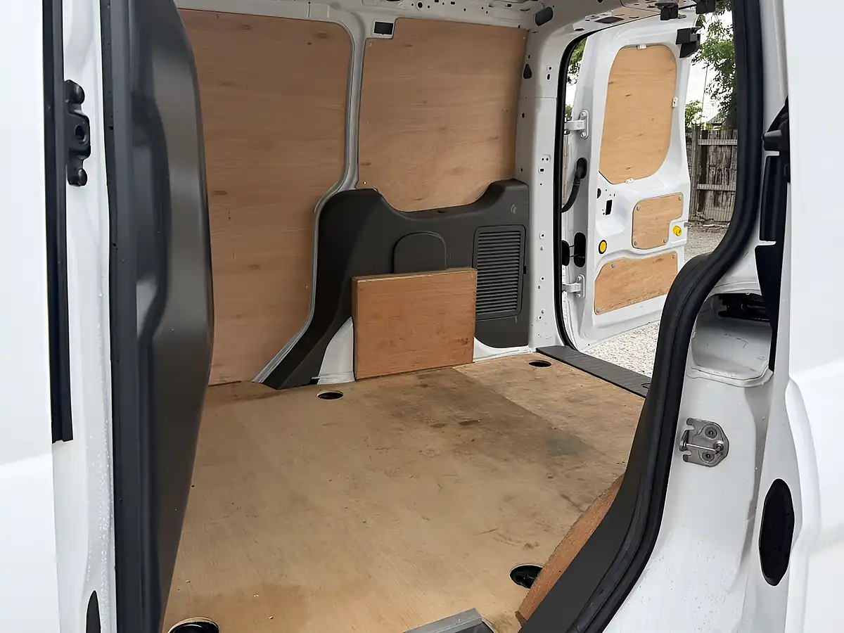 Used 2023 Ford Transit Connect Limited L1 (swb) White - Interior and Exterior details 20