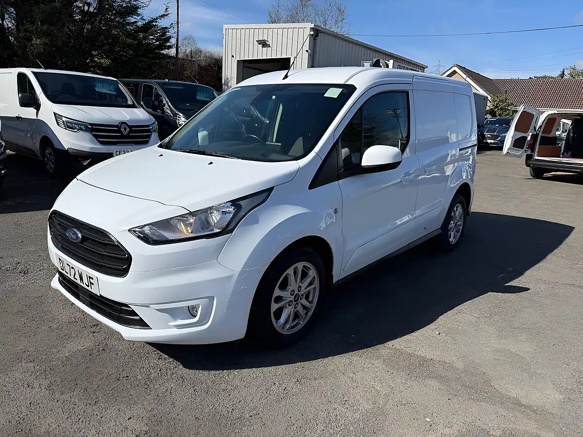 Used 2023 Ford Transit Connect Limited White - Front View