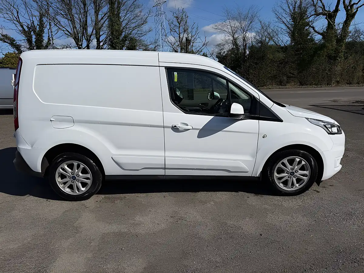 Used 2023 Ford Transit Connect Limited White - Interior and Exterior details 10