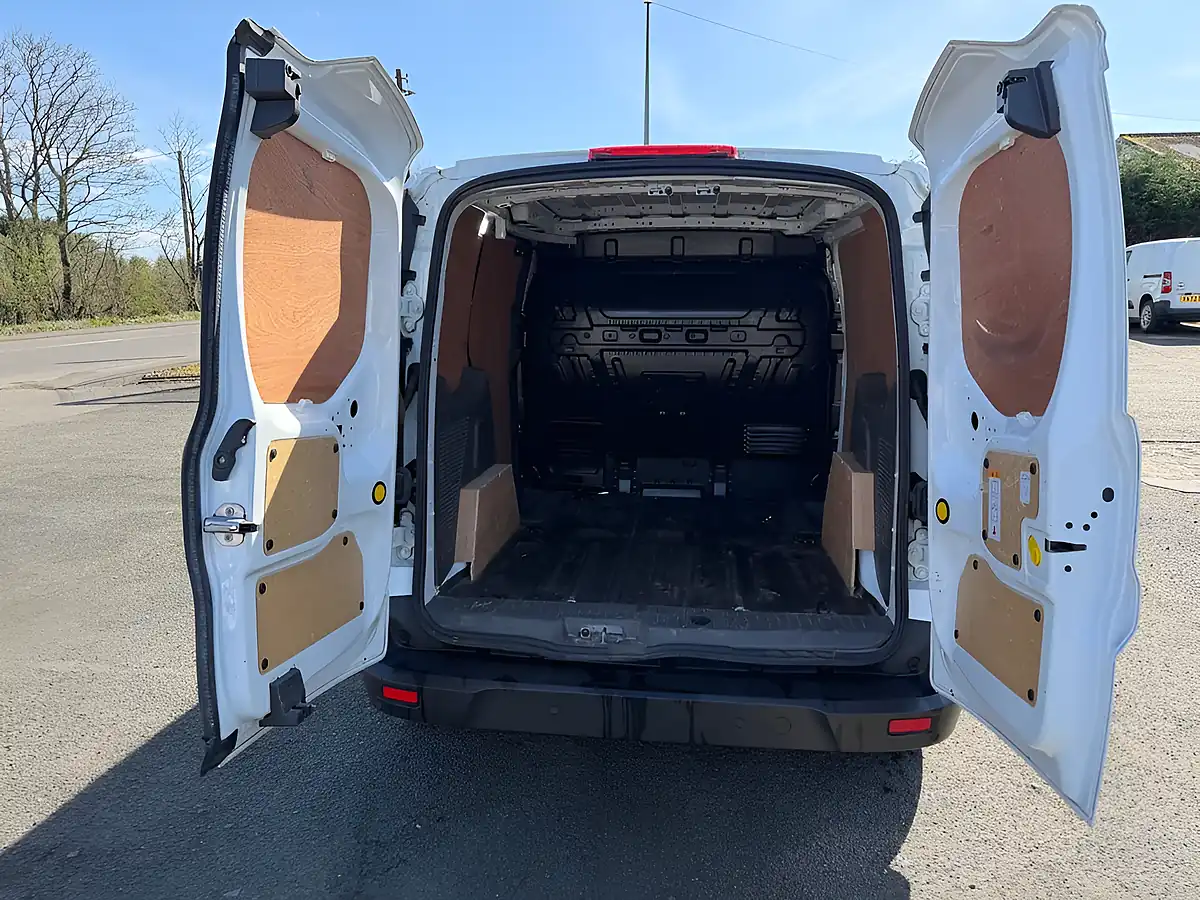 Used 2023 Ford Transit Connect Limited White - Interior and Exterior details 6