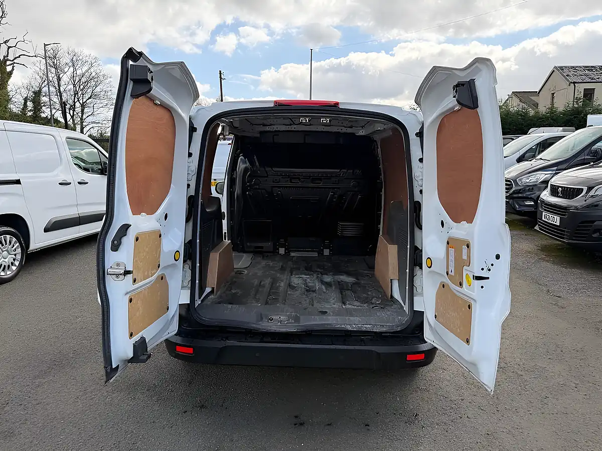 Used 2023 Ford Transit Connect Limited White - Interior and Exterior details 5