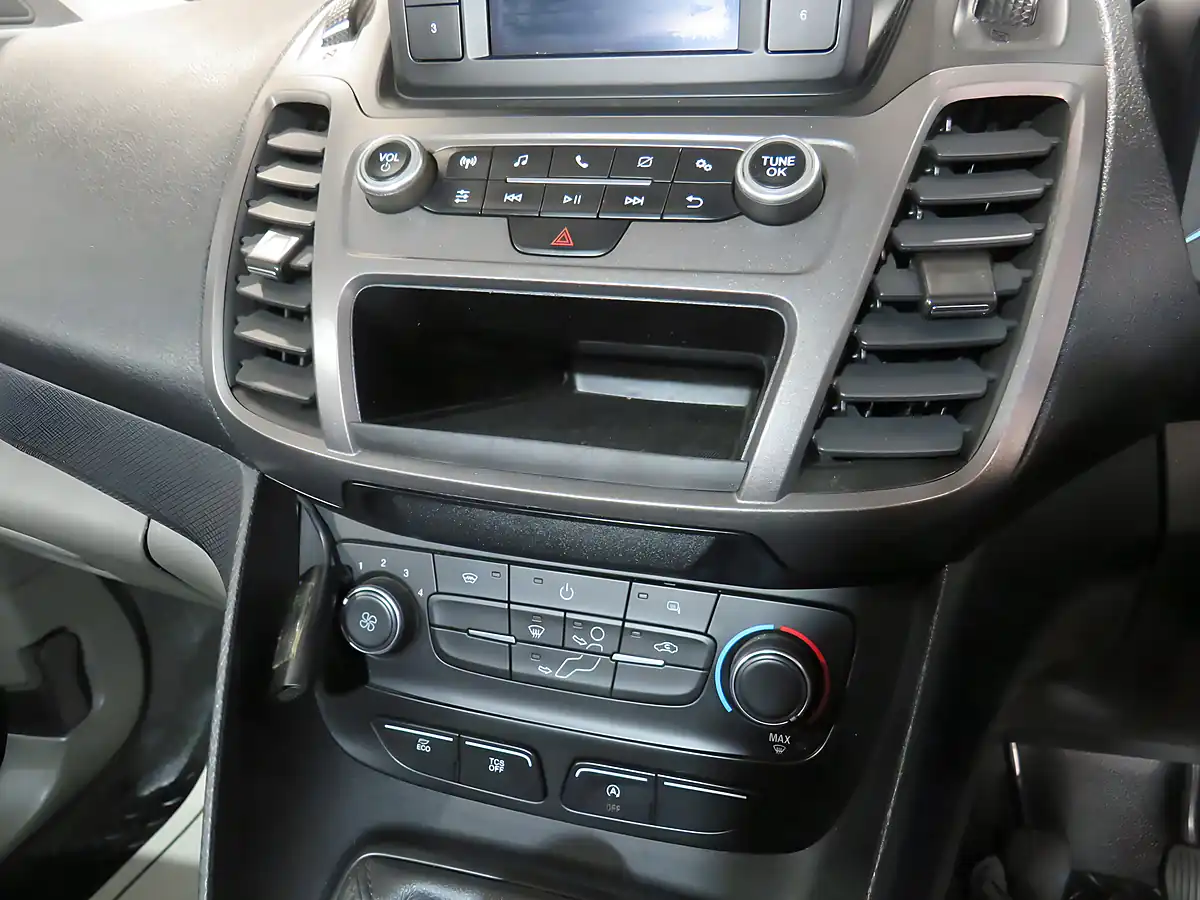 Used 2023 Ford Transit Connect Trend Double Cab Black - Interior and Exterior details 11