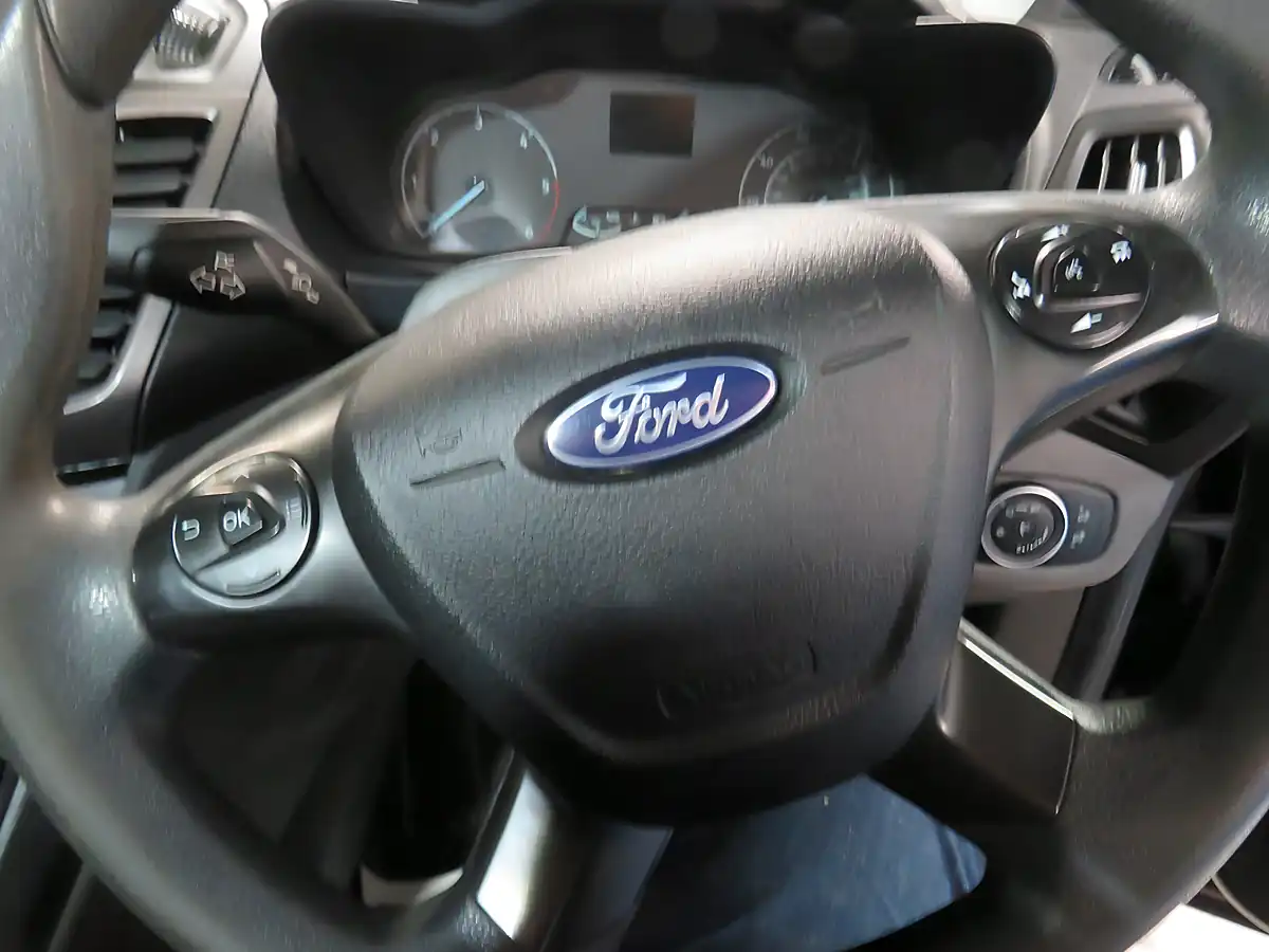 Used 2023 Ford Transit Connect Trend Double Cab Black - Interior and Exterior details 12