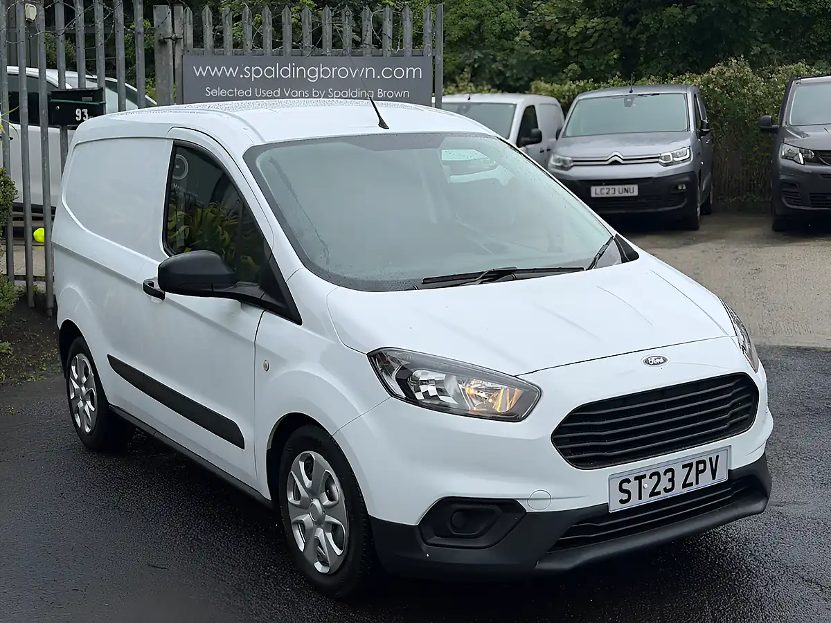 Used 2023 Ford Transit Courier Leader White - Front View