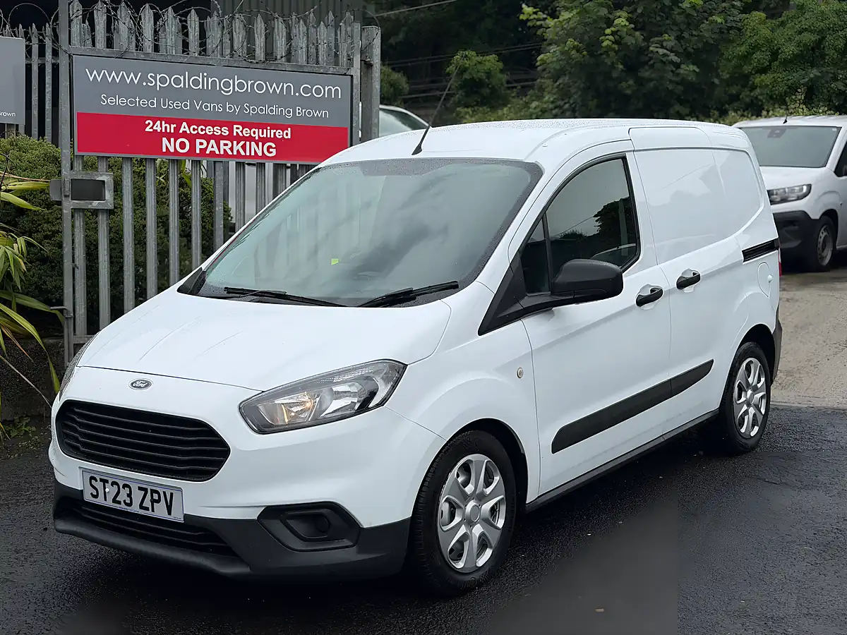 Used 2023 Ford Transit Courier Leader White - Interior and Exterior details 12