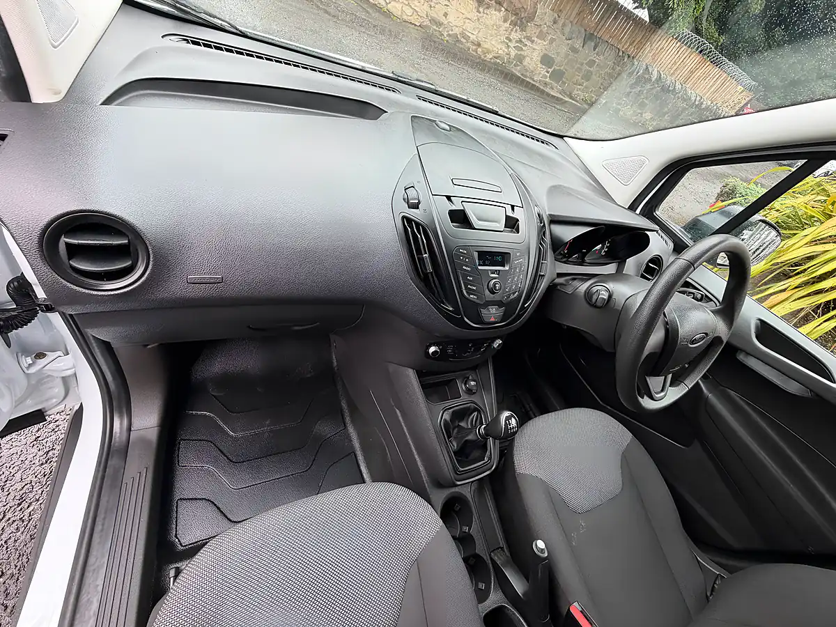 Used 2023 Ford Transit Courier Leader White - Interior and Exterior details 18
