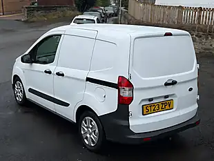 Used 2023 Ford Transit Courier Leader White - Interior and Exterior details 4