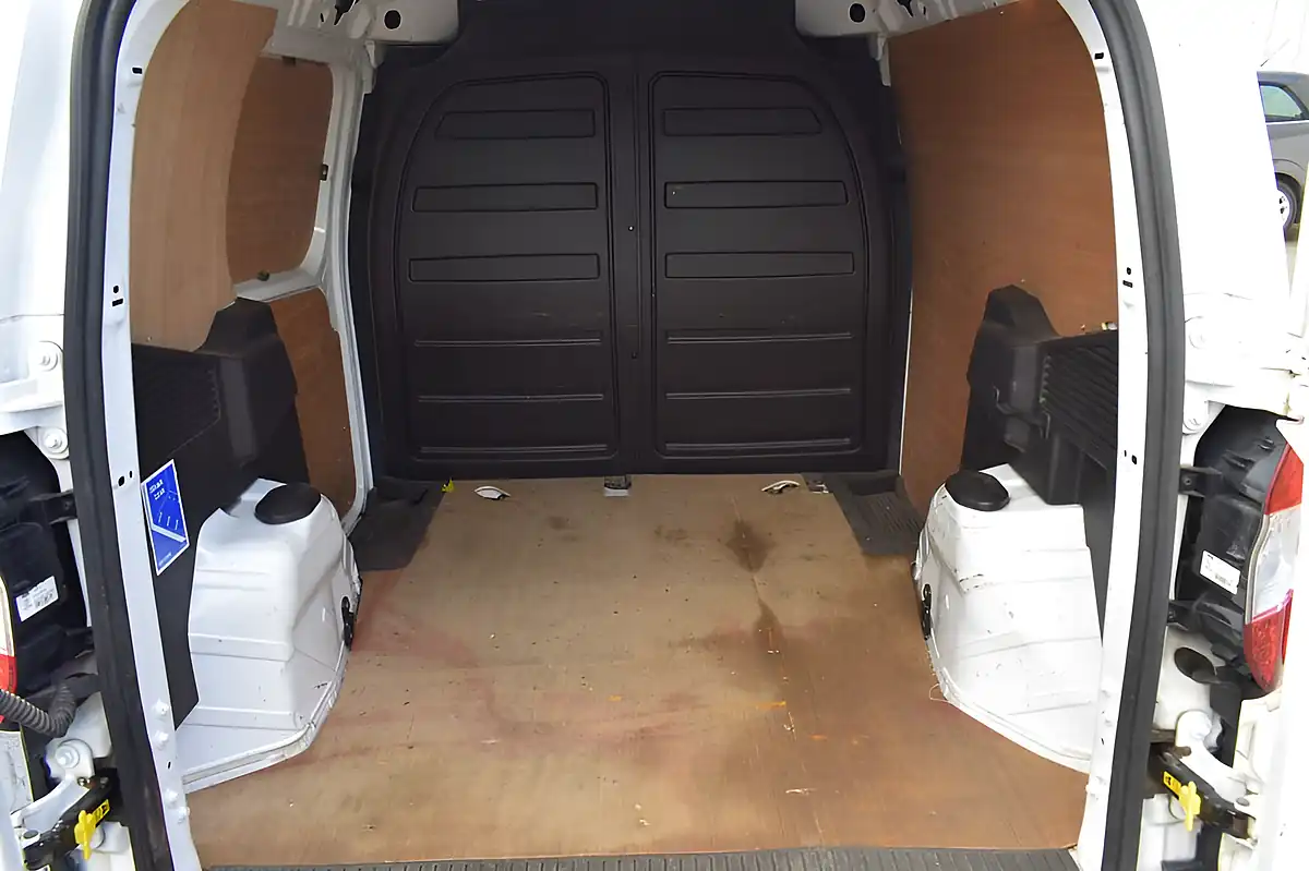 Used 2023 Ford Transit Courier Leader White - Interior and Exterior details 10
