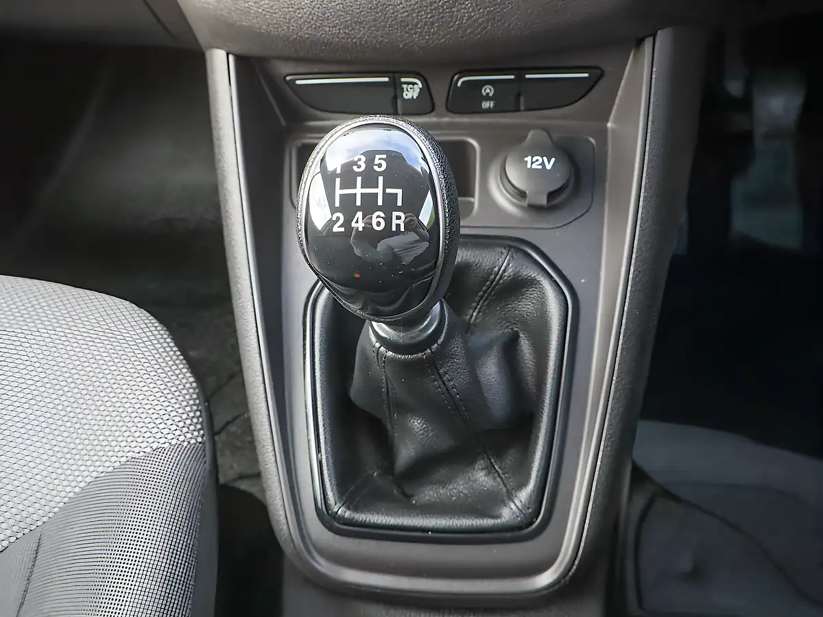 Used 2023 Ford Transit Courier Leader White - Interior and Exterior details 15