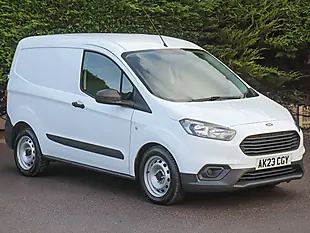 Used 2023 Ford Transit Courier Leader White - Interior and Exterior details 4