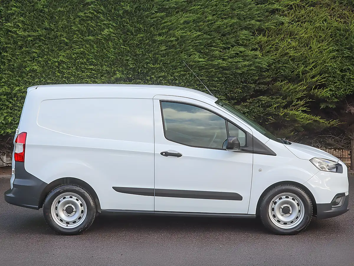 Used 2023 Ford Transit Courier Leader White - Interior and Exterior details 5