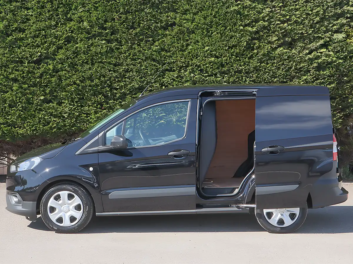 Used 2023 Ford Transit Courier Trend Agate Black - Interior and Exterior details 11