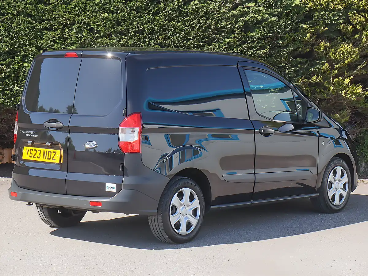 Used 2023 Ford Transit Courier Trend Agate Black - Interior and Exterior details 6