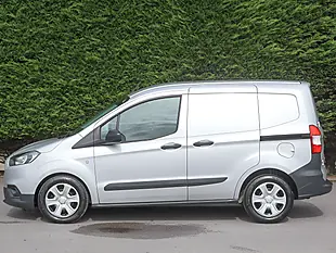 Used 2023 Ford Transit Courier Trend Silver - Interior and Exterior details 10