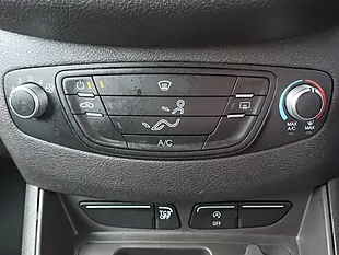 Used 2023 Ford Transit Courier Trend Silver - Interior and Exterior details 14