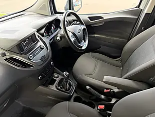 Used 2023 Ford Transit Courier Trend White - Interior and Exterior details 13