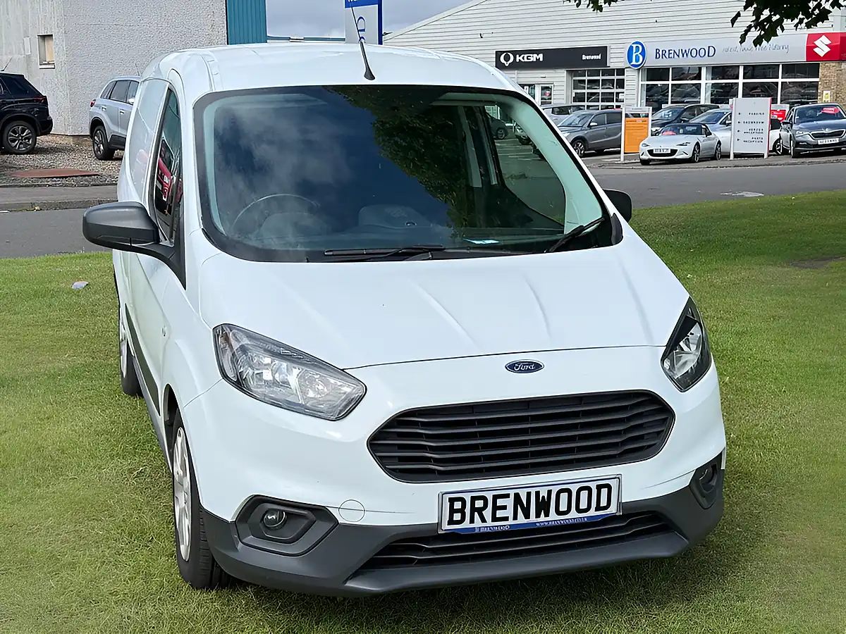 Used 2023 Ford Transit Courier Trend White - Interior and Exterior details 2
