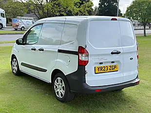 Used 2023 Ford Transit Courier Trend White - Interior and Exterior details 4