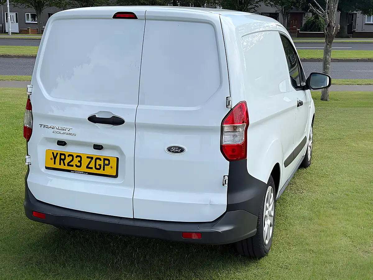 Used 2023 Ford Transit Courier Trend White - Interior and Exterior details 5