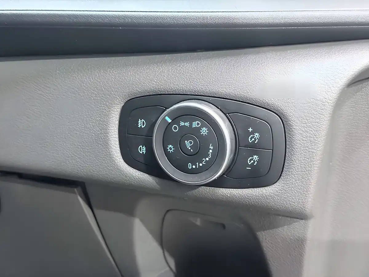 Used 2023 Ford Transit Custom 280 Limited Blue Metallic - Interior and Exterior details 18