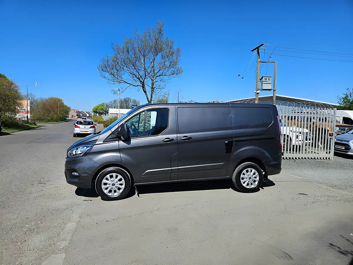 Used 2023 Ford Transit Custom 280 Limited Grey - Interior and Exterior details 5