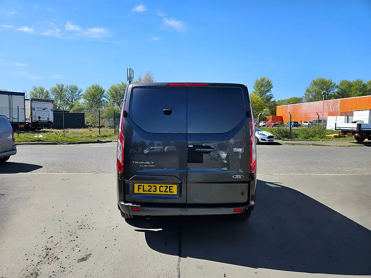 Used 2023 Ford Transit Custom 280 Limited Grey - Interior and Exterior details 7