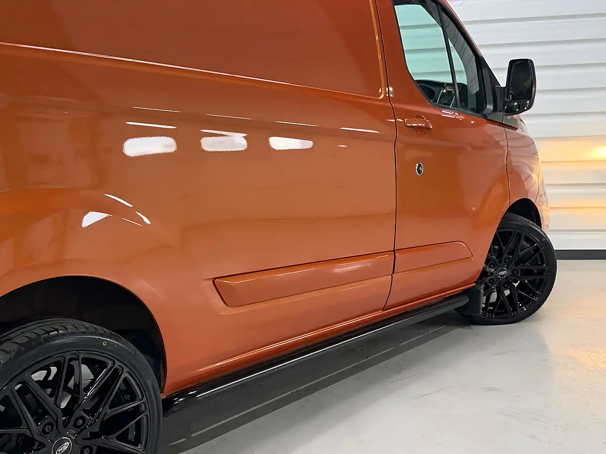 Used 2023 Ford Transit Custom 280 Limited Orange Glow (metallic) - Interior and Exterior details 4