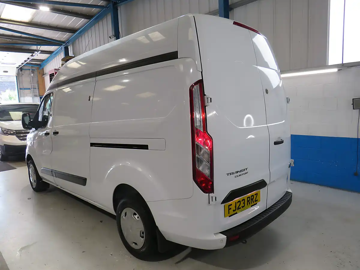 Used 2023 Ford Transit Custom 300 L2 H2 White - Interior and Exterior details 4