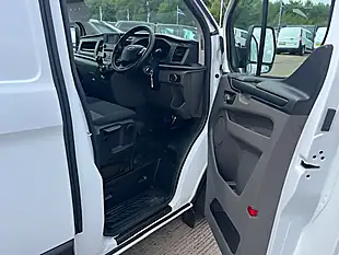 Used 2023 Ford Transit Custom 300 Leader White - Interior and Exterior details 17