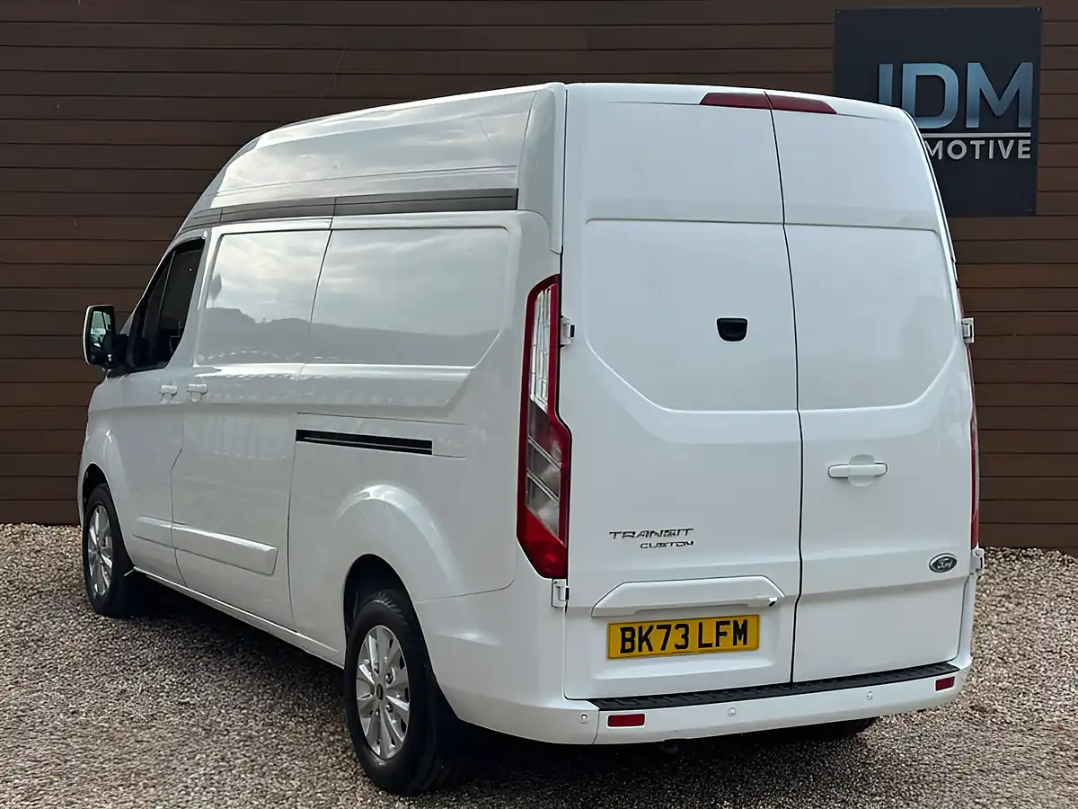 Used 2023 Ford Transit Custom 300 Limited Frozen White - Interior and Exterior details 7