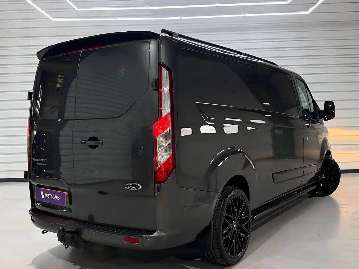 Used 2023 Ford Transit Custom 300 Limited Magnetic - Interior and Exterior details 11