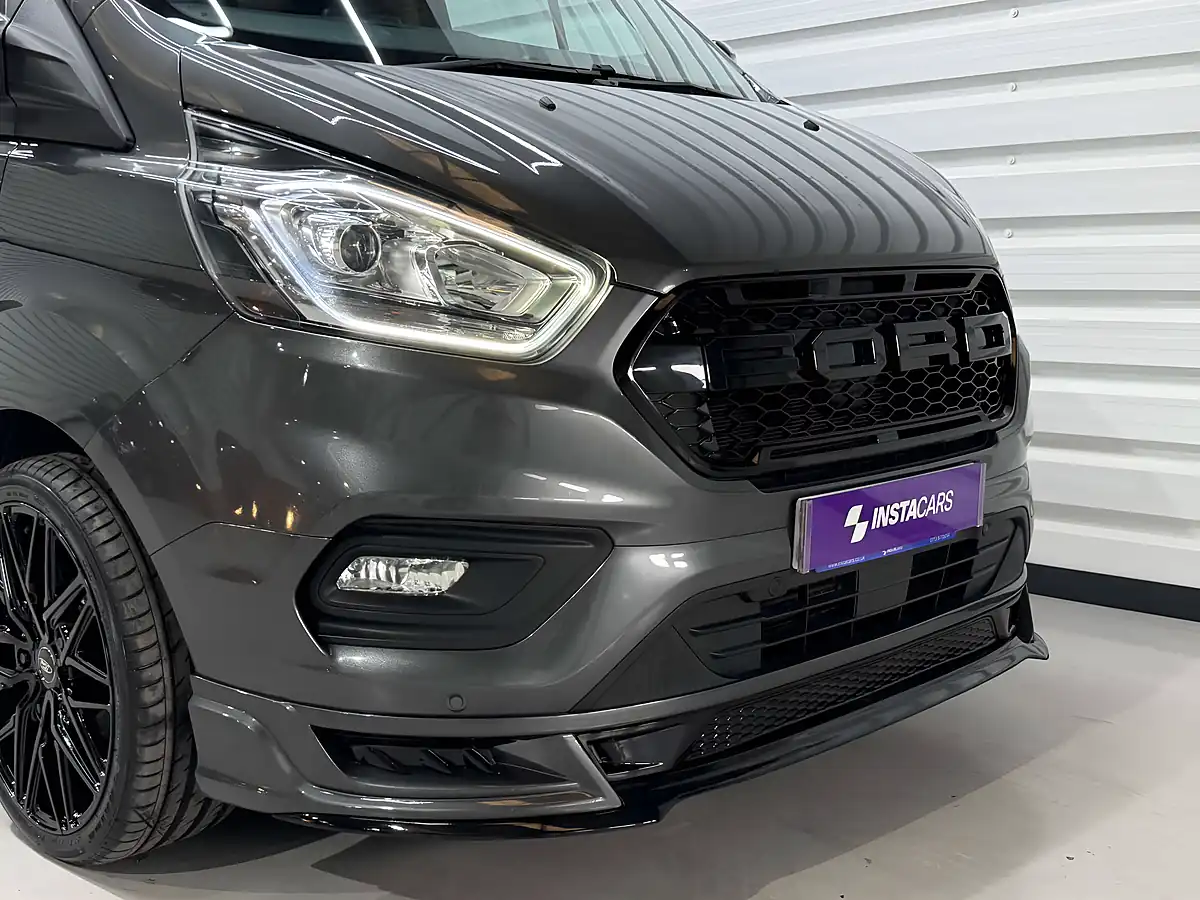 Used 2023 Ford Transit Custom 300 Limited Magnetic - Interior and Exterior details 9
