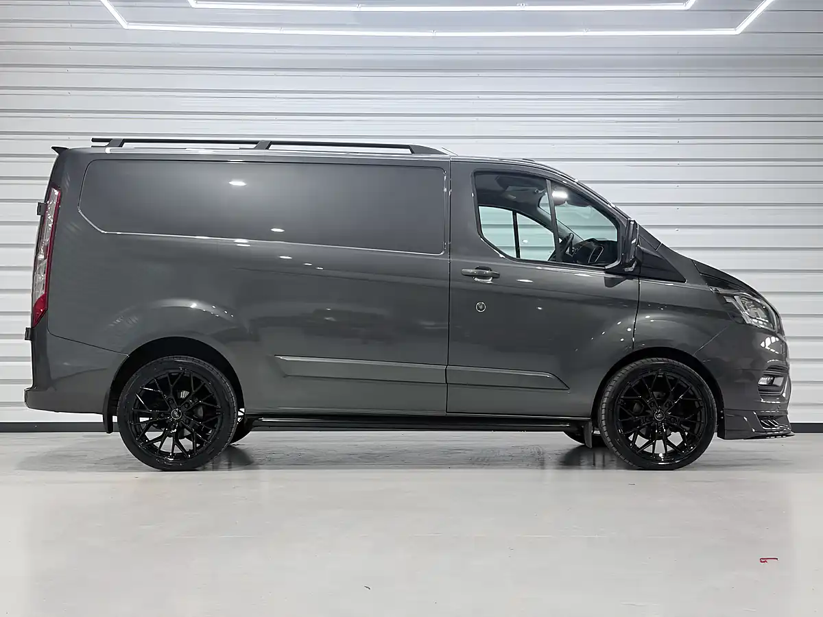 Used 2023 Ford Transit Custom 300 Limited Magnetic - Interior and Exterior details 12
