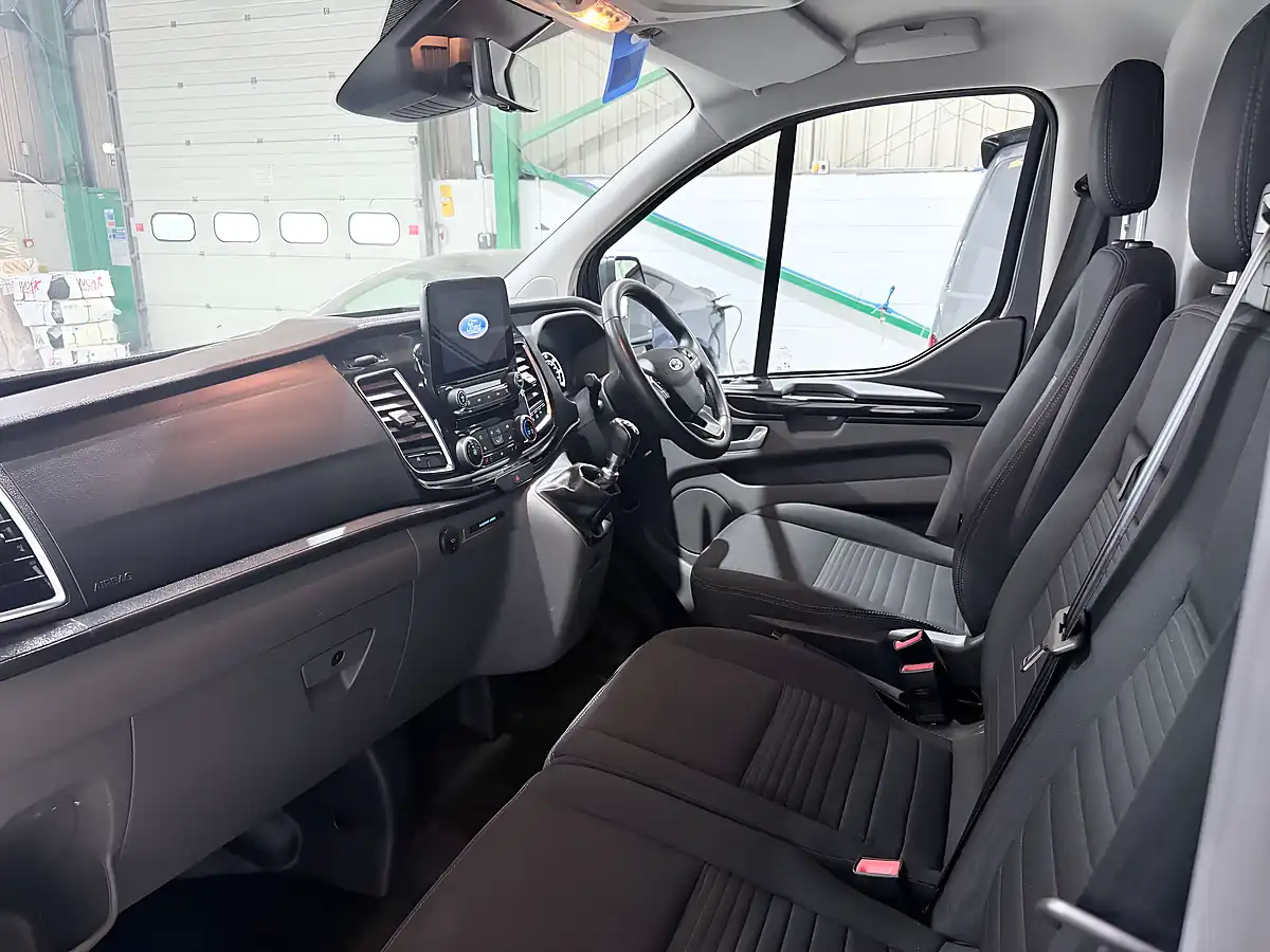 Used 2023 Ford Transit Custom 300 Limited Magnetic - Interior and Exterior details 19