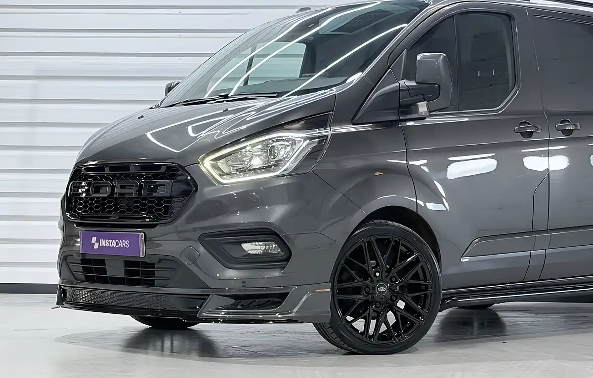 Used 2023 Ford Transit Custom 300 Limited Magnetic - Interior and Exterior details 11
