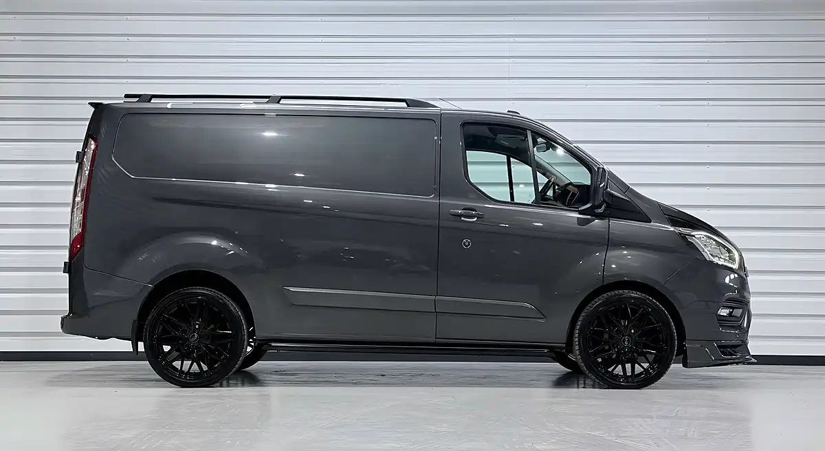 Used 2023 Ford Transit Custom 300 Limited Magnetic - Interior and Exterior details 14