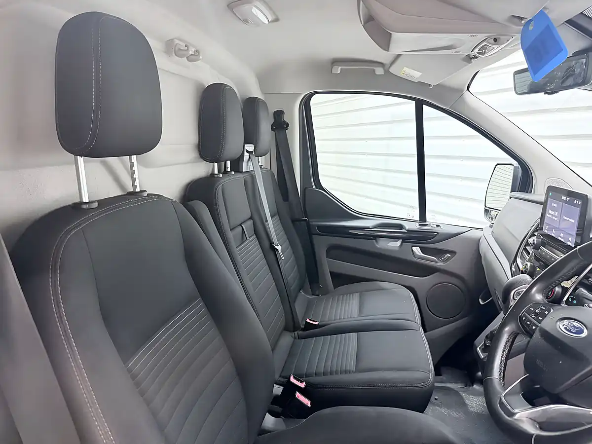 Used 2023 Ford Transit Custom 300 Limited Magnetic - Interior and Exterior details 19