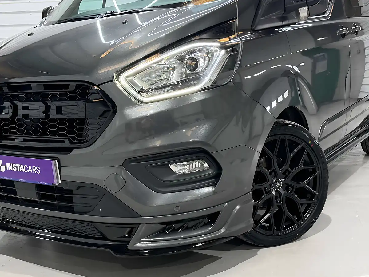 Used 2023 Ford Transit Custom 300 Limited Magnetic - Interior and Exterior details 14
