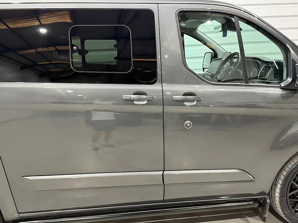 Used 2023 Ford Transit Custom 300 Limited Magnetic - Interior and Exterior details 16