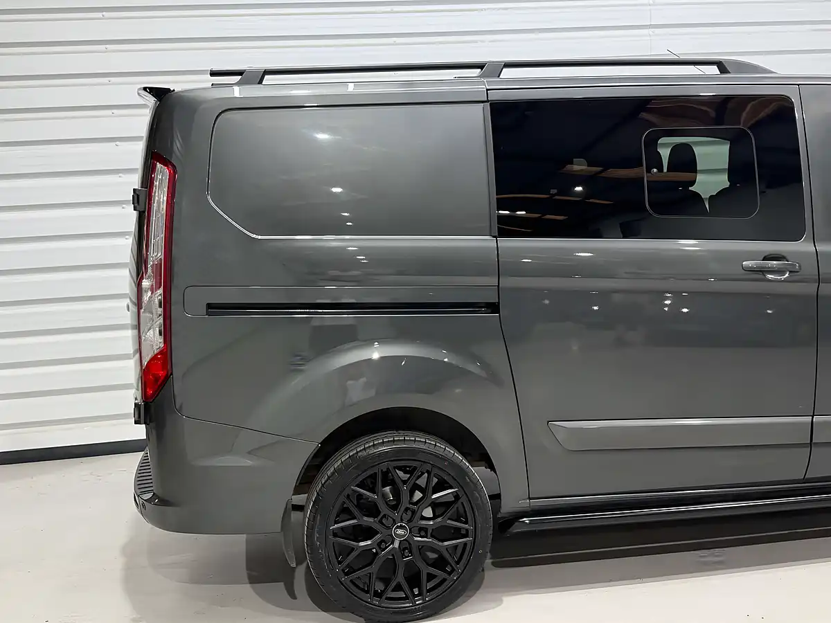 Used 2023 Ford Transit Custom 300 Limited Magnetic - Interior and Exterior details 8