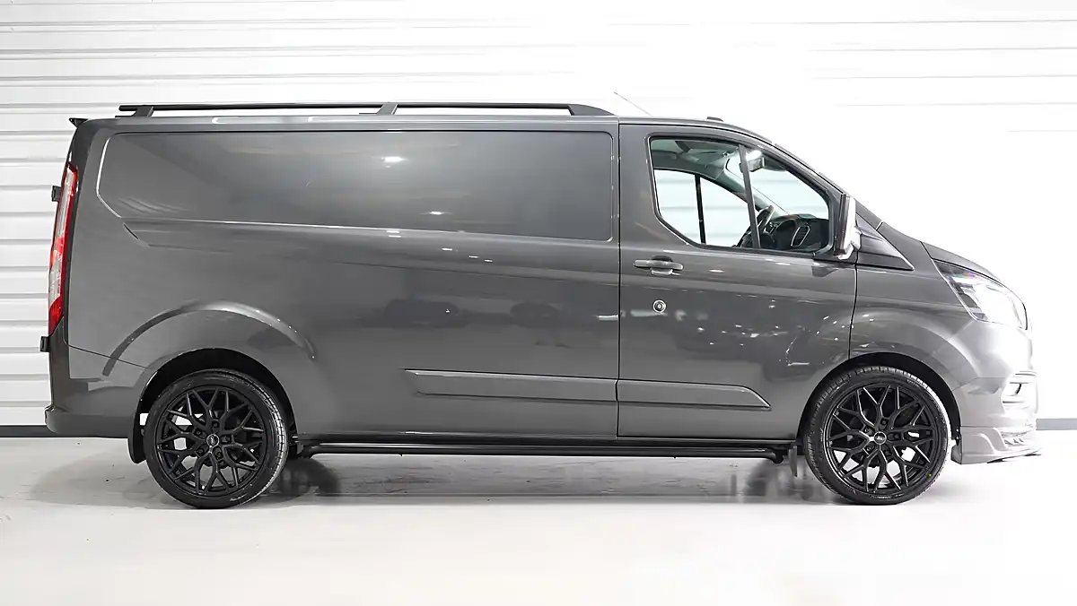 Used 2023 Ford Transit Custom 300 Limited Magnetic - Interior and Exterior details 9